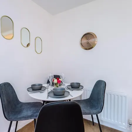Goldsmith Serviced Apartment Coventry Exterior photo