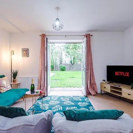 Goldsmith Serviced Apartment Coventry Exterior photo